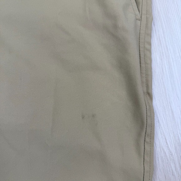 Bluffworks Ascender Mens Khaki Flat Front Tailored Fit Chino Pants Size 32x32 - Picture 6 of 11